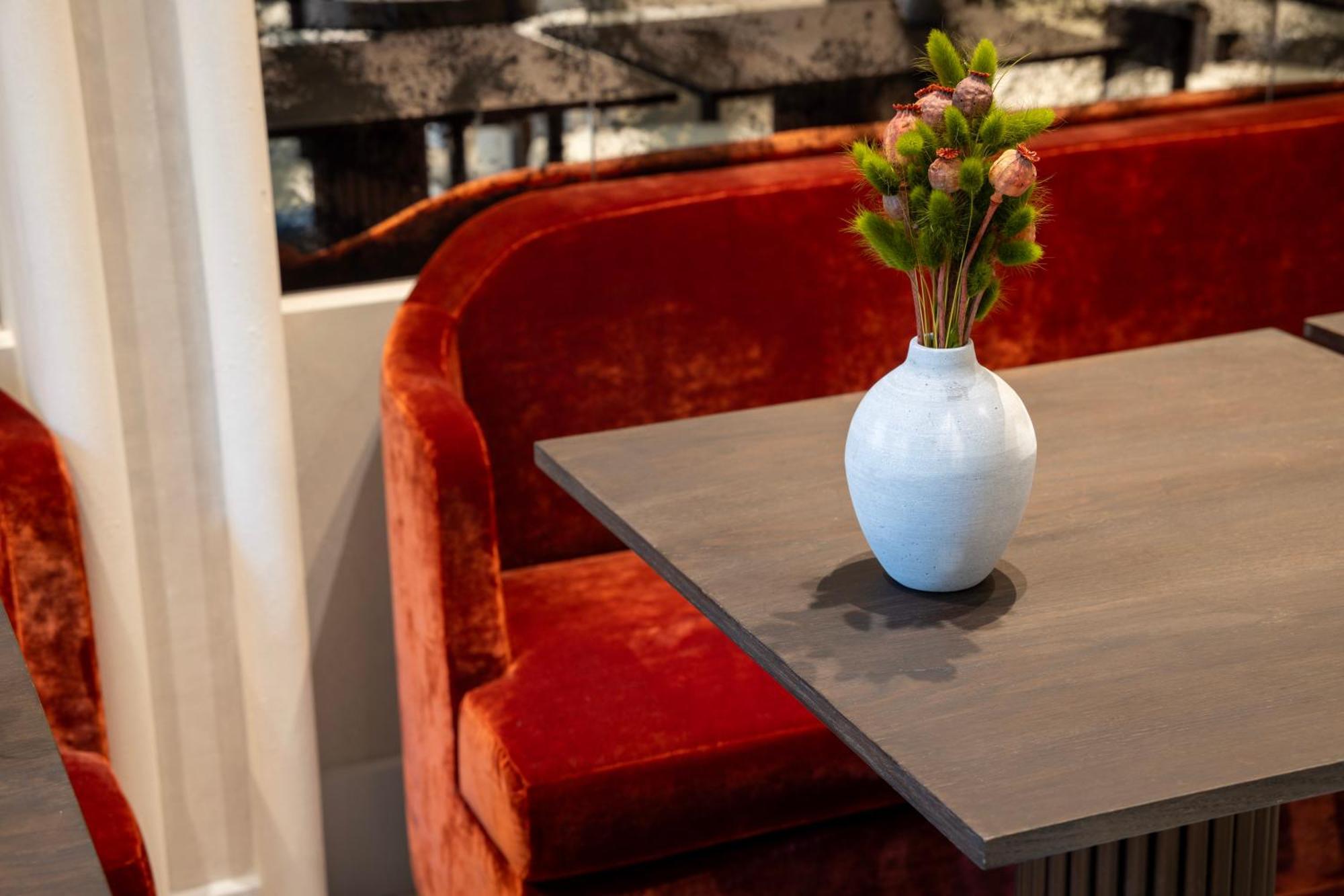 Des Carmes By Malone