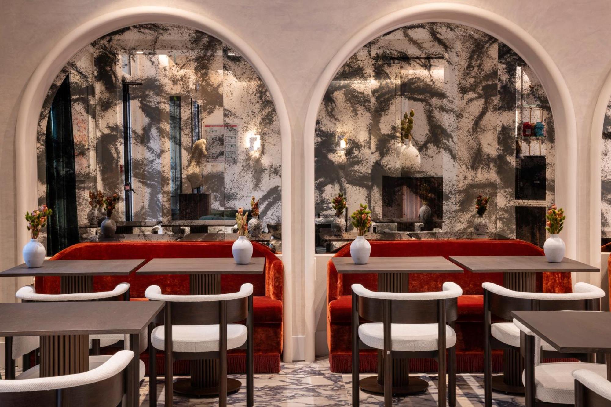 Des Carmes By Malone Paris