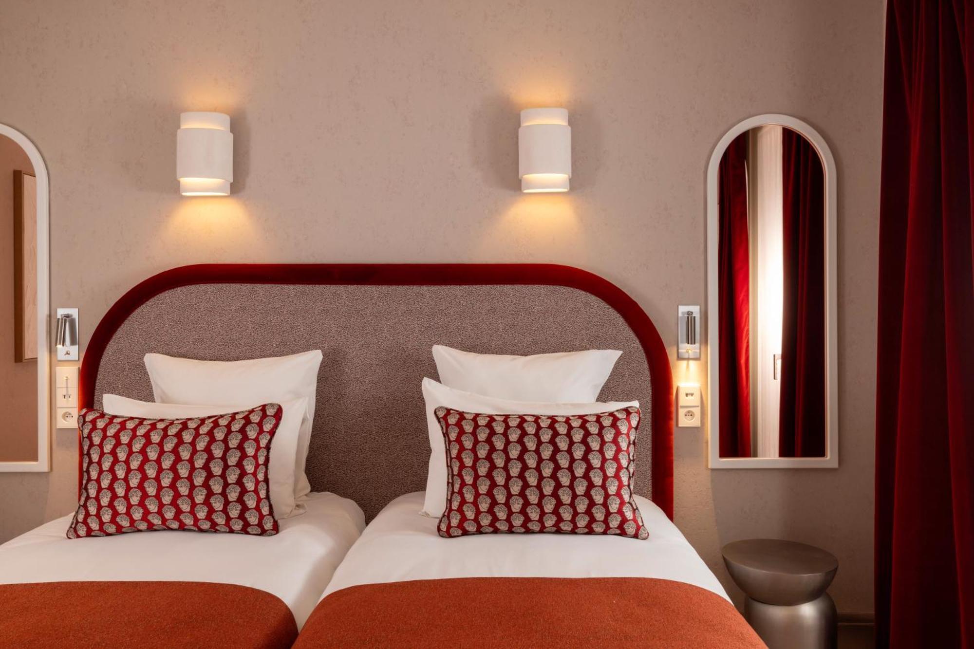 Des Carmes By Malone