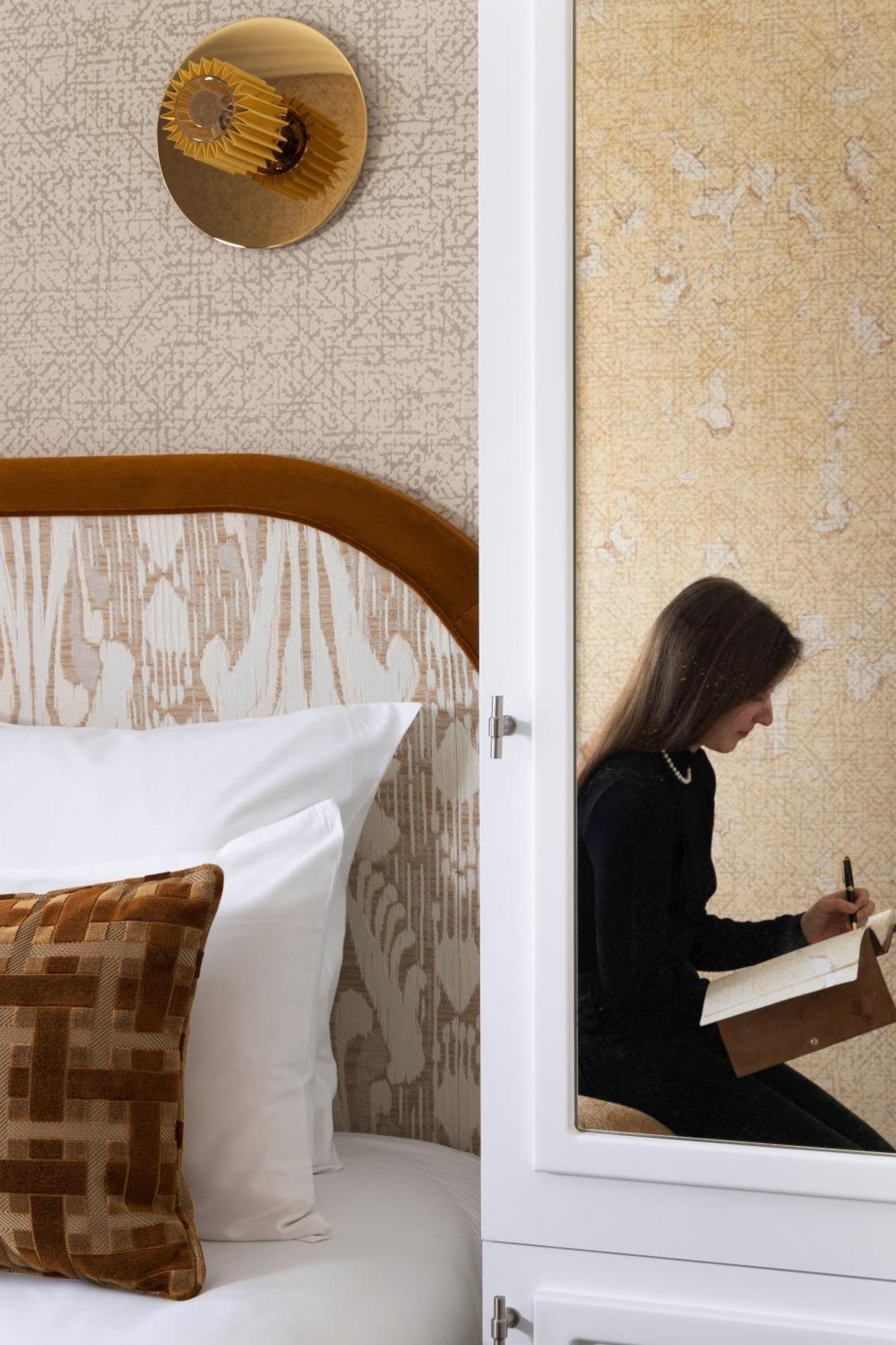 Des Carmes By Malone